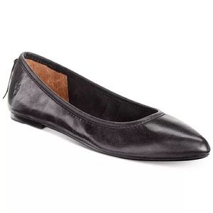 Fyre Regina Size 8 leather flats EUC